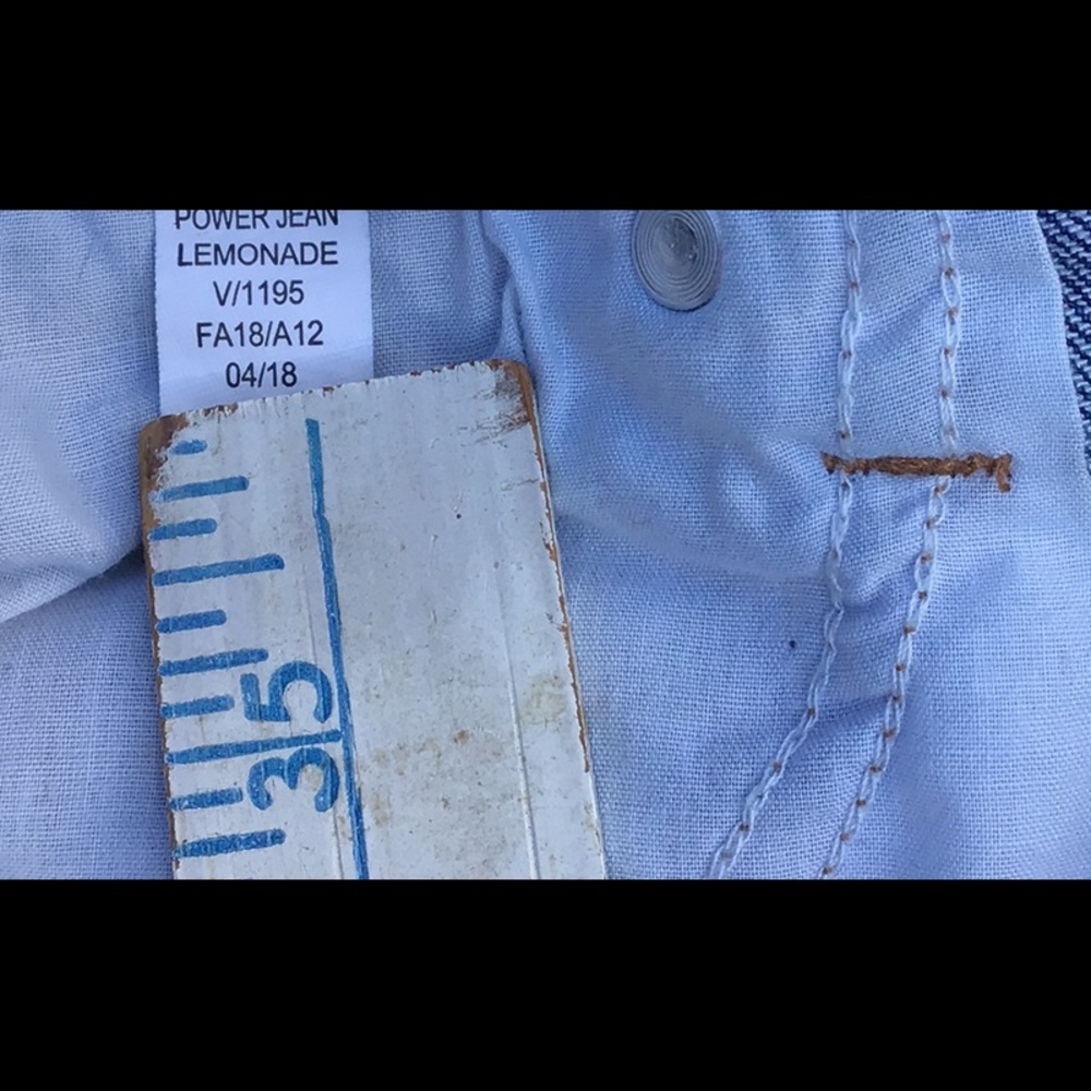 Bundle of Two Old Navy The Power Ankle Jeans Size 6 - Picture 16 of 16